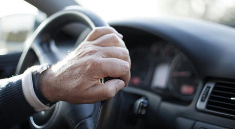 Senior Volunteer Drivers in the United States: How to Connect Community and Love Through the Steering Wheel